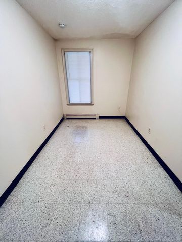 194 Spruce Street, Manchester, NH 03103