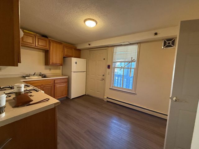 194 Spruce Street, Manchester, NH 03103