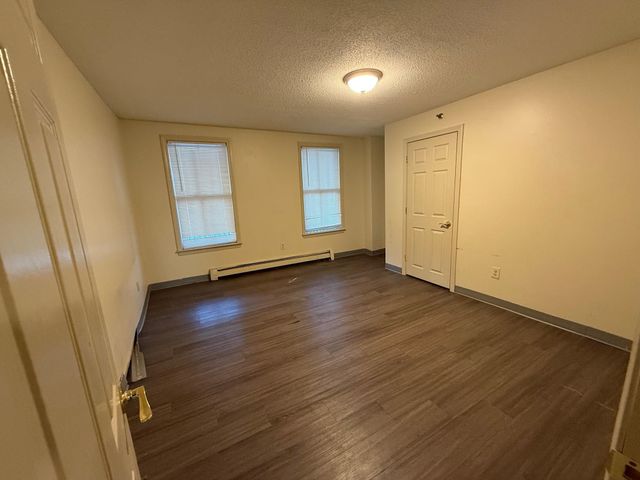 194 Spruce Street, Manchester, NH 03103