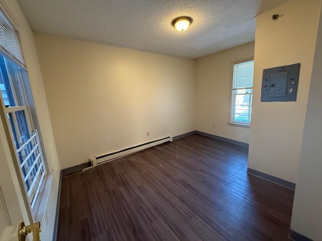 194 Spruce Street, Manchester, NH 03103