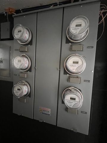 194 Spruce Street, Manchester, NH 03103