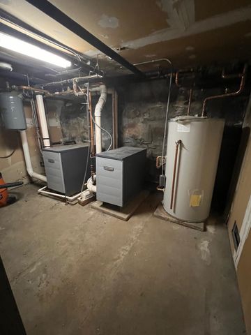 194 Spruce Street, Manchester, NH 03103