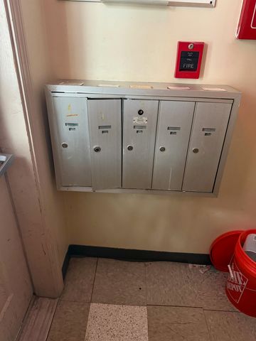 194 Spruce Street, Manchester, NH 03103