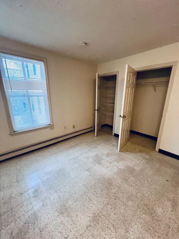 194 Spruce Street, Manchester, NH 03103