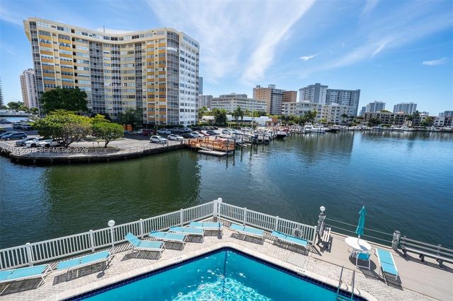 2500 Diana Dr 104, Hallandale Beach, FL 33009