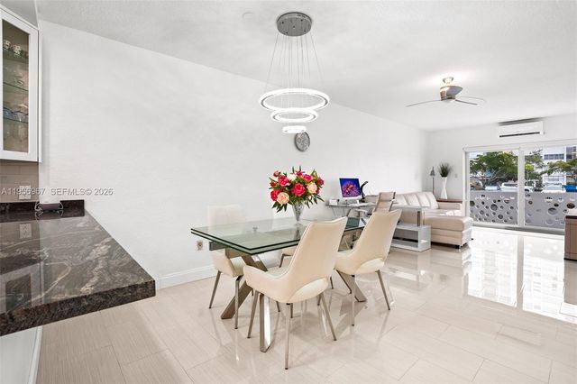 2500 Diana Dr 104, Hallandale Beach, FL 33009