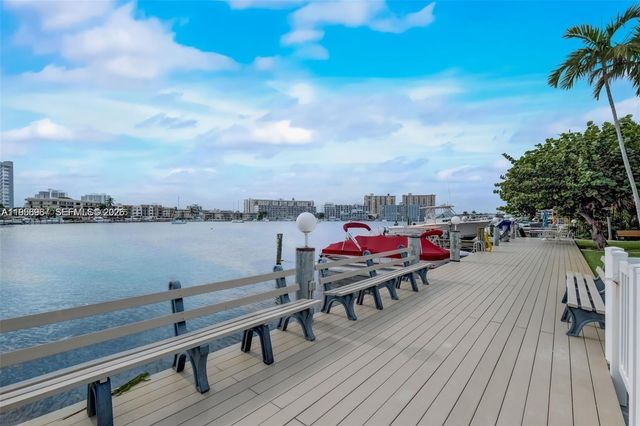 2500 Diana Dr 104, Hallandale Beach, FL 33009