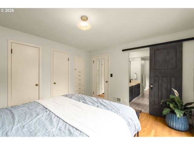 16038 REESE Rd, Lake Oswego, OR 97035