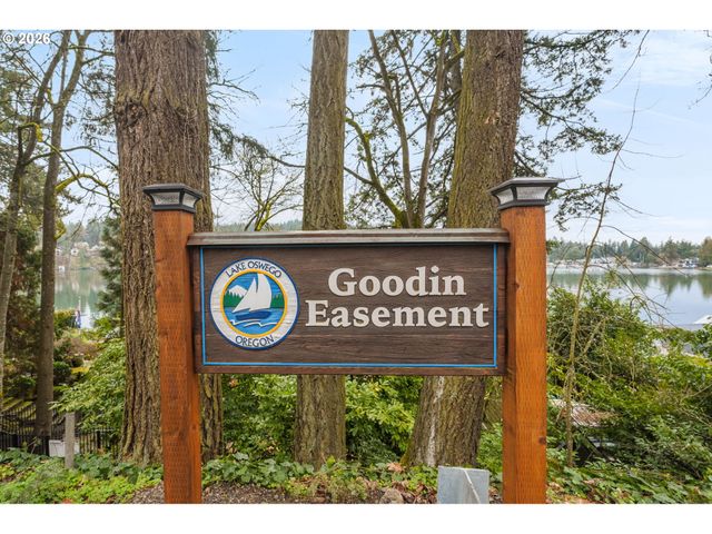 16038 REESE Rd, Lake Oswego, OR 97035