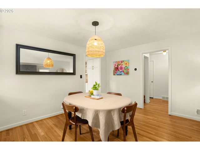 16038 REESE Rd, Lake Oswego, OR 97035