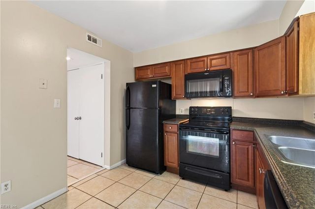 331 47th ST, Newport News, VA 23607