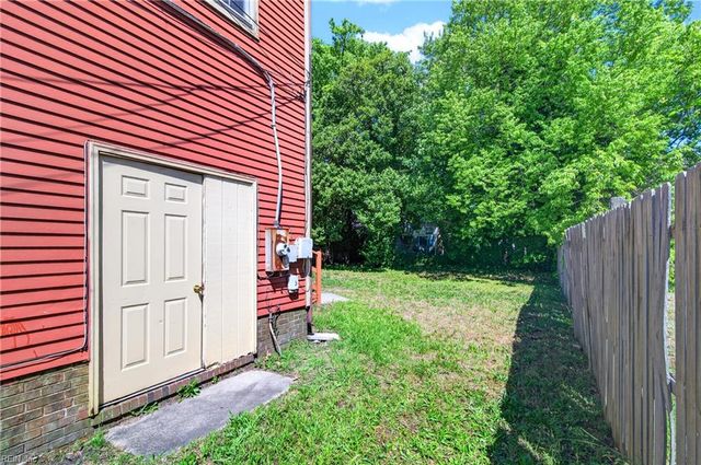 331 47th ST, Newport News, VA 23607
