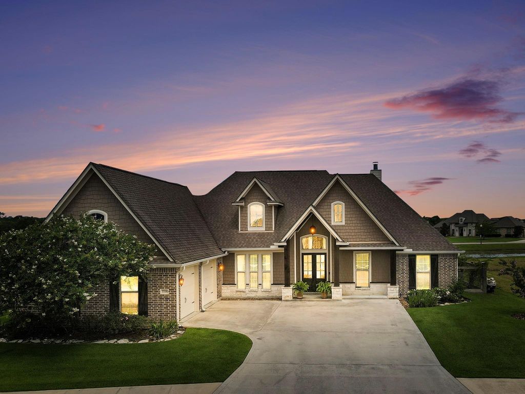 7726 Water Edge, Beaumont, TX 77707