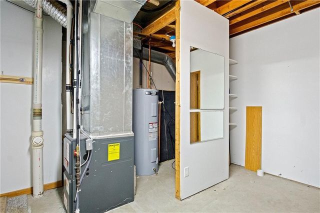 2741 Morningside Drive #8, Eau Claire, WI 54703