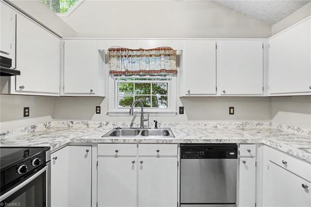 9520 Jefferson Valley Drive, Rural Hall, NC 27045