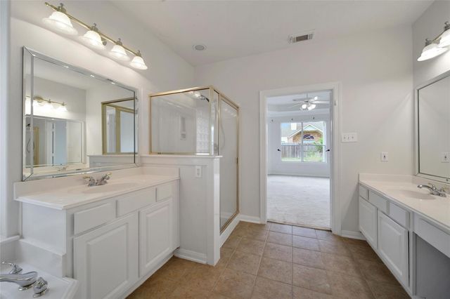 12802 Mossy Ledge Drive, Tomball, TX 77377