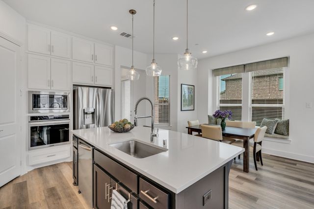 8041 Pine Island Way, Mckinney, TX 75071