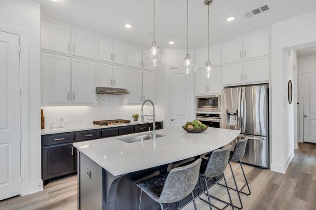 8041 Pine Island Way, Mckinney, TX 75071