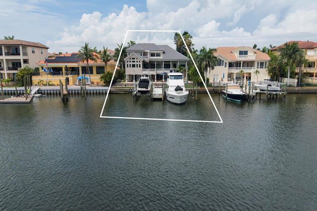 6113 PASADENA POINT BOULEVARD, Gulfport, FL 33707