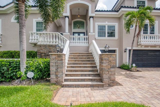 6113 PASADENA POINT BOULEVARD, Gulfport, FL 33707