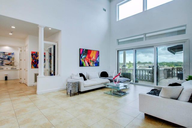 6113 PASADENA POINT BOULEVARD, Gulfport, FL 33707