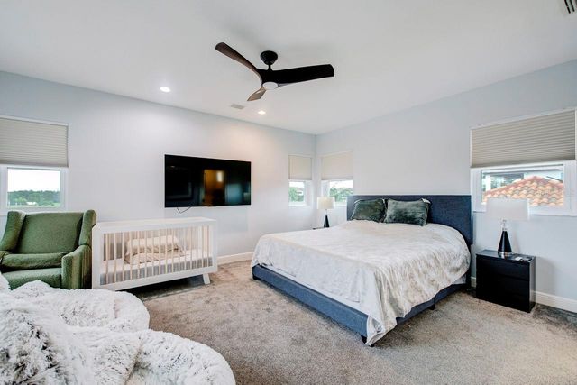 6113 PASADENA POINT BOULEVARD, Gulfport, FL 33707