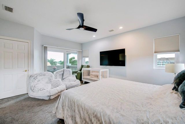 6113 PASADENA POINT BOULEVARD, Gulfport, FL 33707