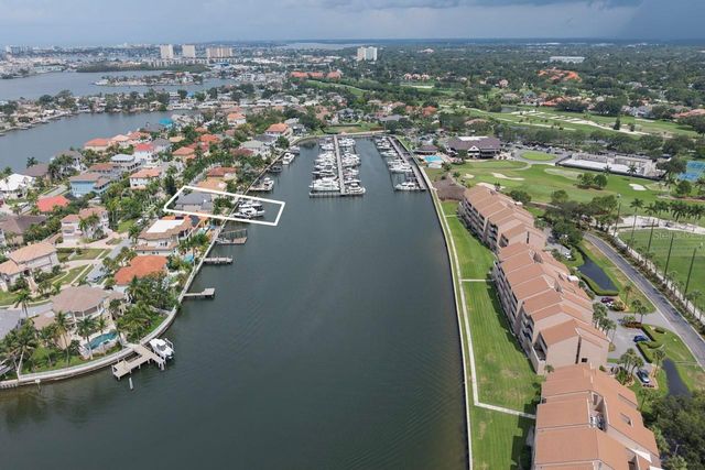 6113 PASADENA POINT BOULEVARD, Gulfport, FL 33707