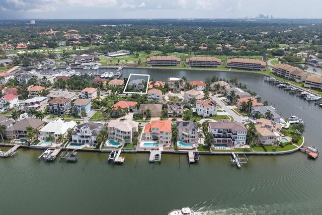 6113 PASADENA POINT BOULEVARD, Gulfport, FL 33707