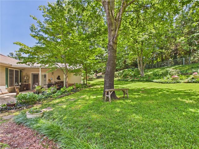 1616 Windsor Drive, Harrison, AR 72601
