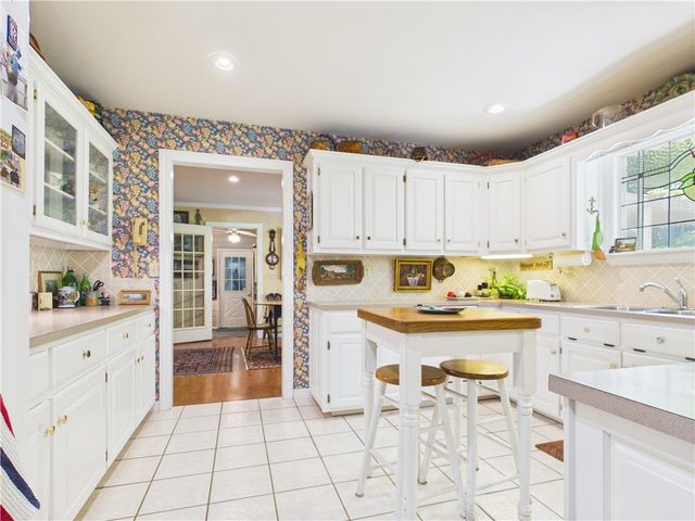 1616 Windsor Drive, Harrison, AR 72601