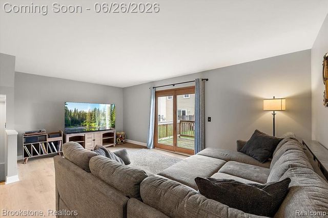 37077 Brynford Drive, Clinton Township, MI 48036
