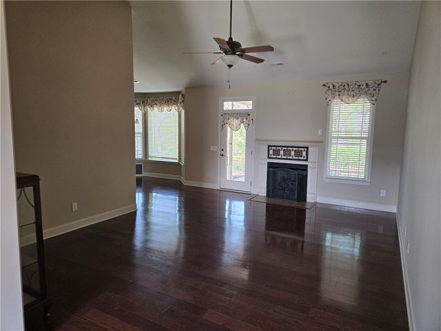 304 Knoll View, Seneca, SC 29678