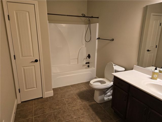 304 Knoll View, Seneca, SC 29678