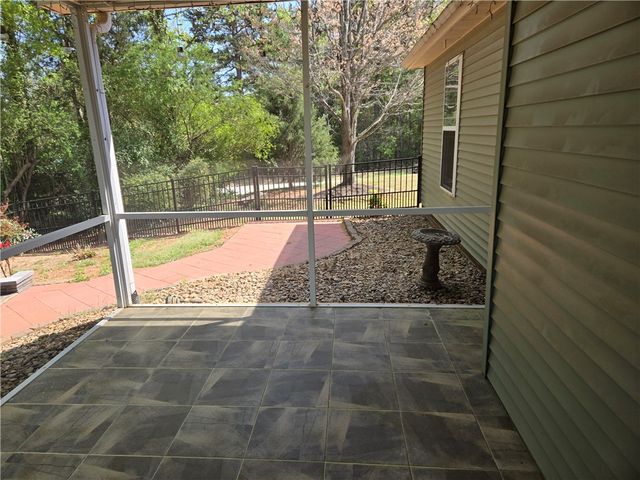 304 Knoll View, Seneca, SC 29678