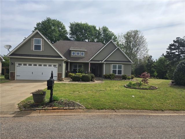 304 Knoll View, Seneca, SC 29678