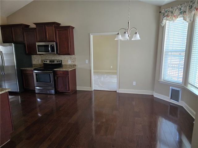 304 Knoll View, Seneca, SC 29678