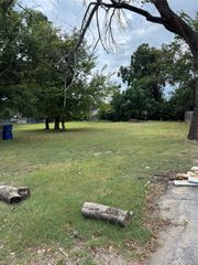 3630 Bickers Street, Dallas, TX 75212