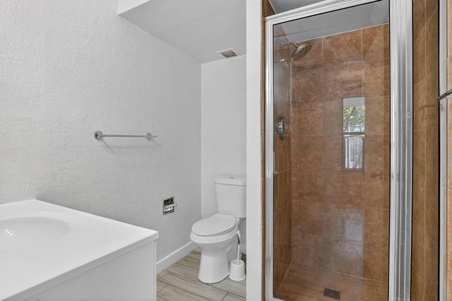 8 Royal Palm Way 203, Boca Raton, FL 33432