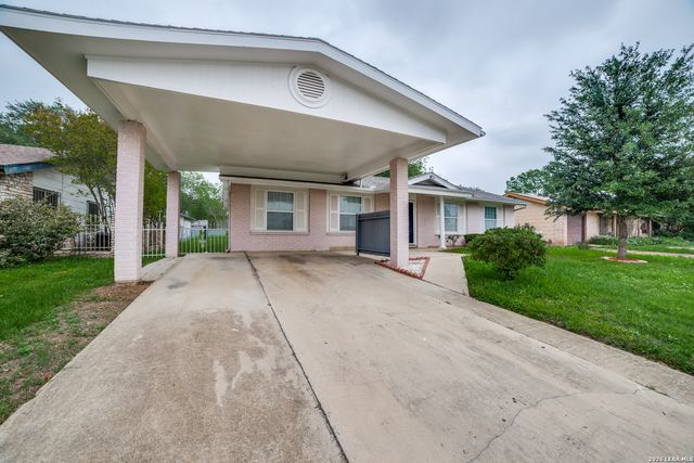 5815 FAWN VALLEY DR, San Antonio, TX 78242