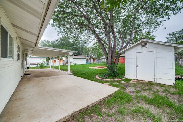 5815 FAWN VALLEY DR, San Antonio, TX 78242
