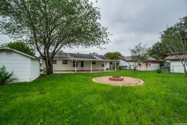 5815 FAWN VALLEY DR, San Antonio, TX 78242