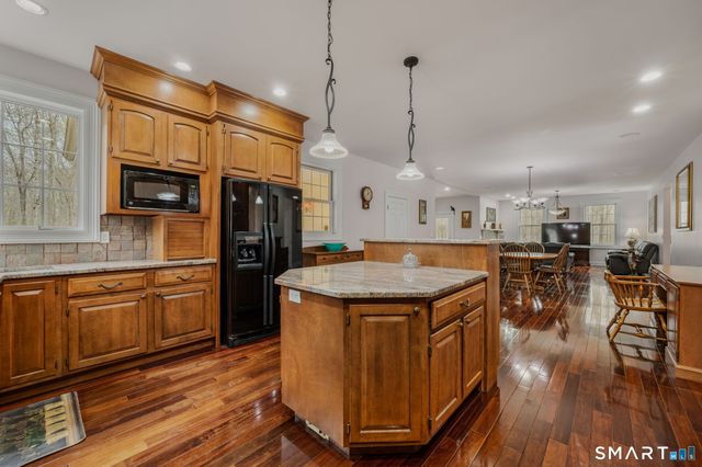 38 Jeremy Drive, East Lyme, CT 06333