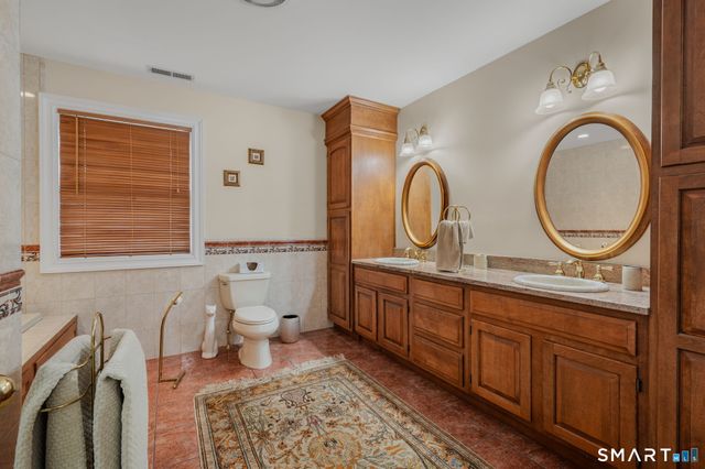 38 Jeremy Drive, East Lyme, CT 06333