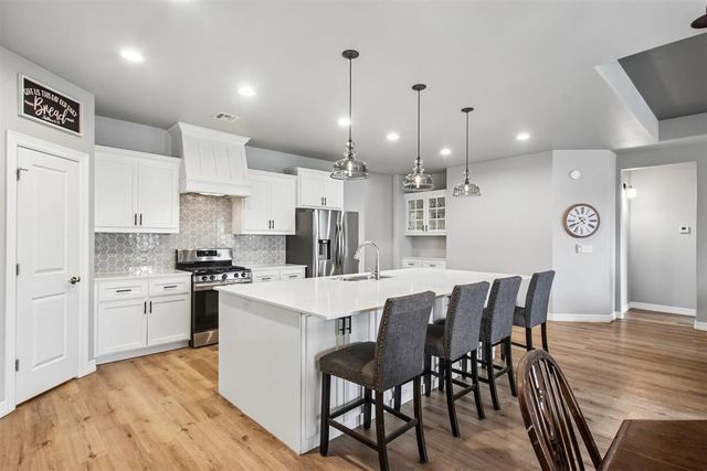 11225 SW 30th Street, Yukon, OK 73099