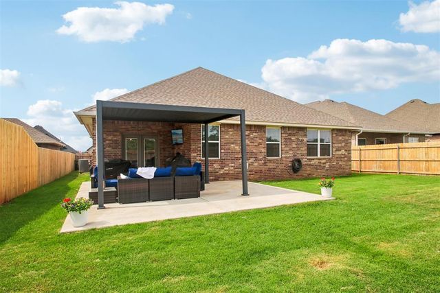 11225 SW 30th Street, Yukon, OK 73099