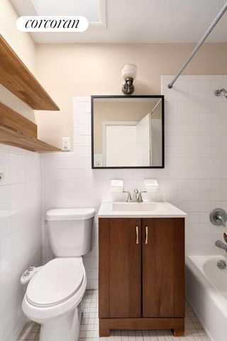 704 HUMBOLDT Street, New York City, NY 11222