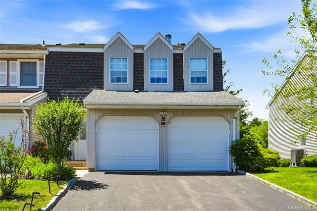 84 Woodlake Drive W, Woodbury, NY 11797