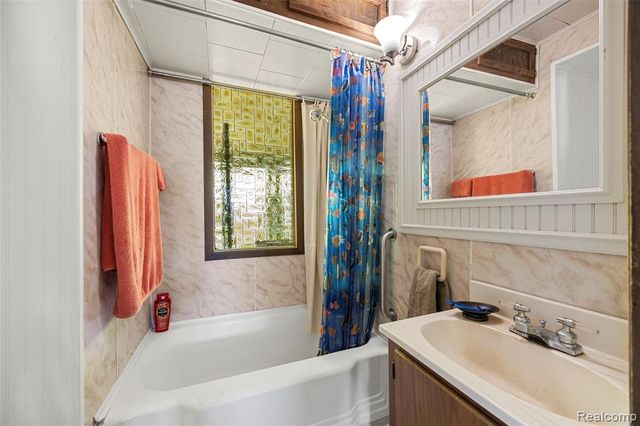 8893 Anchor Bay Drive, Algonac, MI 48001