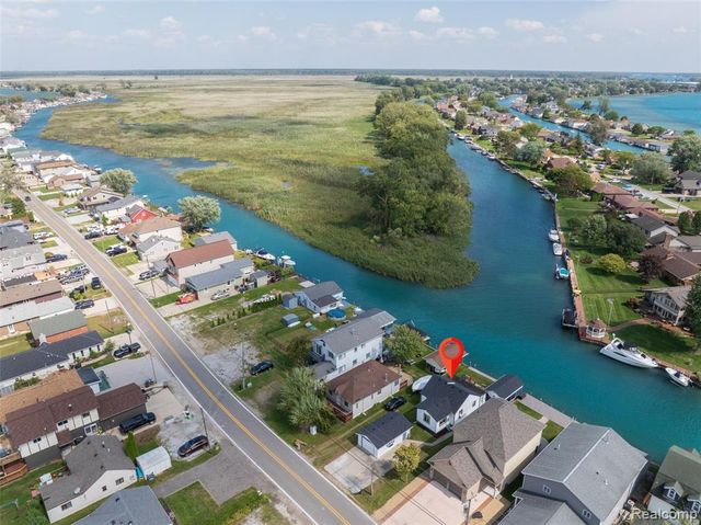 8893 Anchor Bay Drive, Algonac, MI 48001